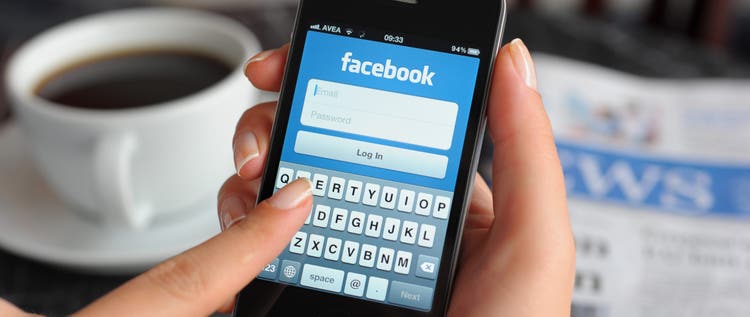 Facebook app on Apple iPhone 4